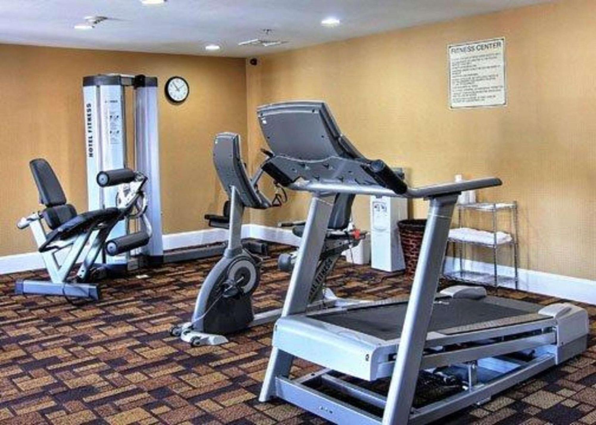 Quality Inn & Suites Greenville Near Downtown Εξωτερικό φωτογραφία