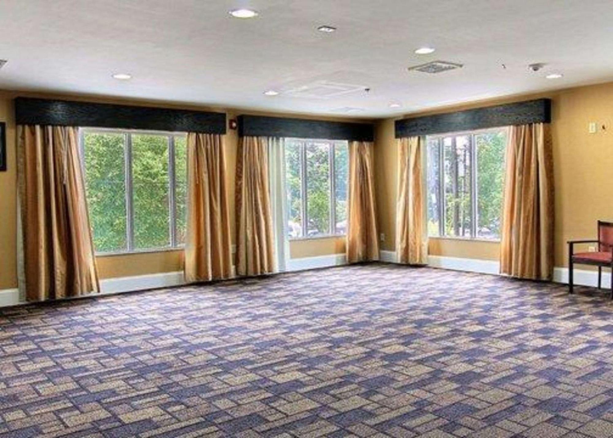 Quality Inn & Suites Greenville Near Downtown Εξωτερικό φωτογραφία